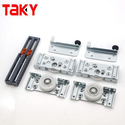 قیمت خوب آهن و نایلون درب تاشو چرخ لوله لوازم جانبی برای درب کشویی 8.5cm*11cm آنلاین